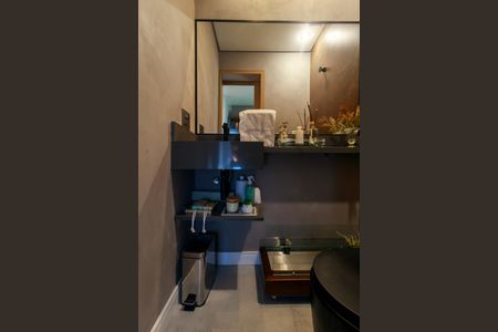 Casa de condomínio à venda com 212m², 4 quartos e 3 vagas Casa de condomínio à venda com 212m², 4 quartos e 3 vagasLavabo