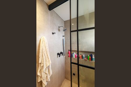 Casa de condomínio à venda com 212m², 4 quartos e 3 vagas Casa de condomínio à venda com 212m², 4 quartos e 3 vagasSuíte 1 - Banheiro