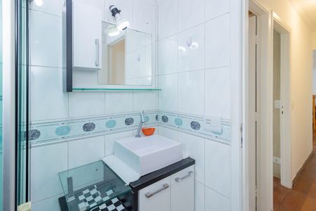 Apartamento à venda com 52m², 2 quartos e 1 vaga Apartamento à venda com 52m², 2 quartos e 1 vagaBanheiro