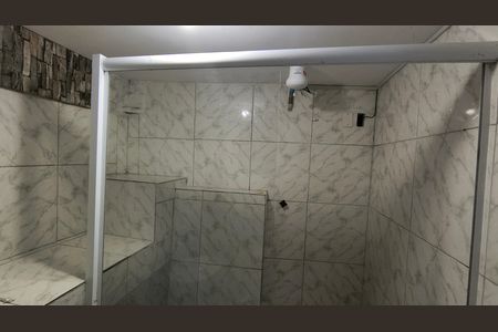 Banheiro de kitnet/studio para alugar com 1 quarto, 40m² em Recreio dos Bandeirantes, Rio de Janeiro