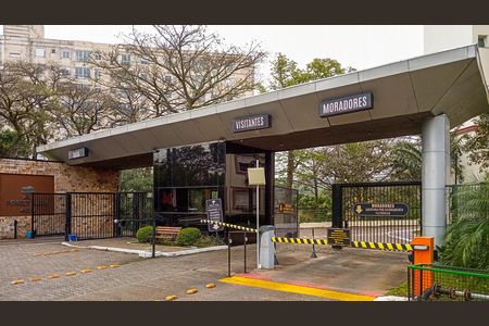 Apartamento à venda com 72m², 3 quartos e 1 vaga Apartamento à venda com 72m², 3 quartos e 1 vagaPortaria e Fachada