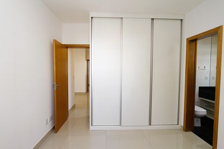 Apartamento à venda com 88m², 3 quartos e 2 vagasQuarto 1 - Suíte