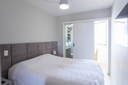Apartamento à venda com 86m², 3 quartos e 2 vagas Apartamento à venda com 86m², 3 quartos e 2 vagassuite