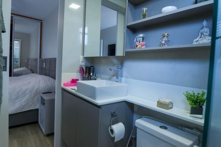 Apartamento à venda com 86m², 3 quartos e 2 vagas Apartamento à venda com 86m², 3 quartos e 2 vagasBanheiro suite