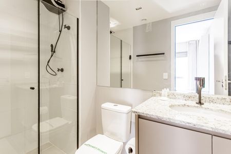 Apartamento para alugar com 26m², 1 quarto e sem vaga Apartamento para alugar com 26m², 1 quarto e sem vagaBanheiro da Suíte