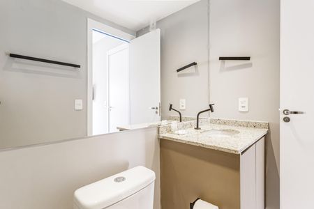 Apartamento para alugar com 26m², 1 quarto e sem vaga Apartamento para alugar com 26m², 1 quarto e sem vagaBanheiro da Suíte