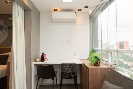 Studio para alugar com 25m², 1 quarto e 1 vaga Studio para alugar com 25m², 1 quarto e 1 vagaVaranda do Quarto