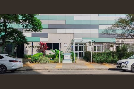 Studio para alugar com 25m², 1 quarto e 1 vaga Studio para alugar com 25m², 1 quarto e 1 vagaFachada