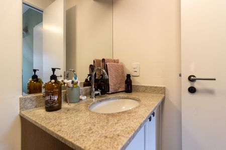 Apartamento à venda com 45m², 1 quarto e 1 vaga Apartamento à venda com 45m², 1 quarto e 1 vagaBanheiro da Suíte