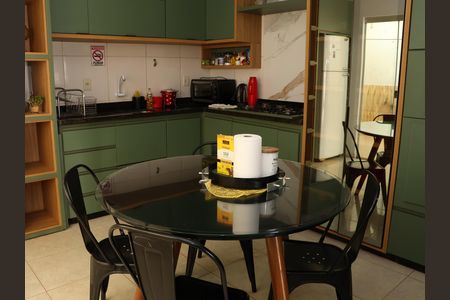 Casa para alugar com 95m², 2 quartos e 3 vagasCozinha