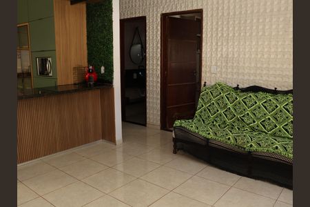 Sala de TV de casa para alugar com 2 quartos, 95m² em Vila Jardim São Judas Tadeu, Goiânia