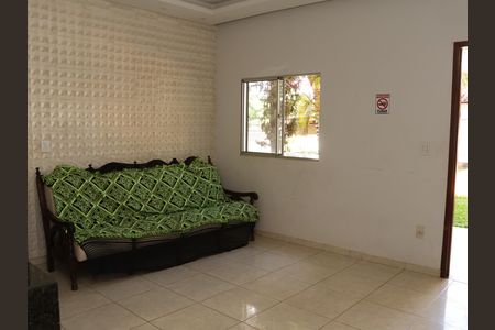 Sala de casa para alugar com 2 quartos, 95m² em Vila Jardim São Judas Tadeu, Goiânia
