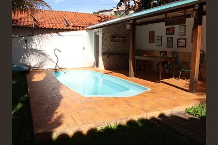 Casa para alugar com 95m², 2 quartos e 3 vagasPiscina