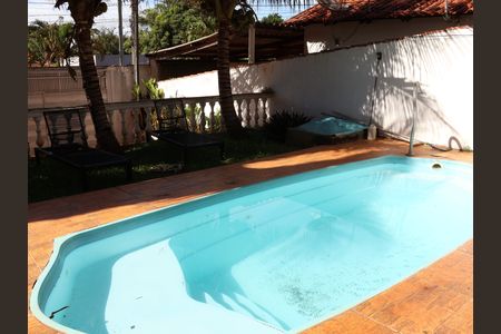 Casa para alugar com 95m², 2 quartos e 3 vagasPiscina