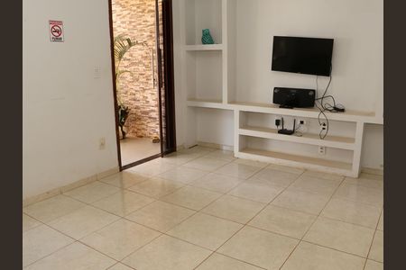 Sala de TV de casa para alugar com 2 quartos, 95m² em Vila Jardim São Judas Tadeu, Goiânia