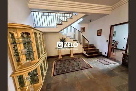 Casa à venda com 622m², 5 quartos e 6 vagas Casa à venda com 622m², 5 quartos e 6 vagasFoto 07