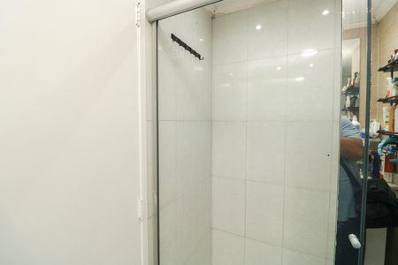 Banheiro de apartamento à venda com 3 quartos, 60m² em Parque Marajoara, Santo André