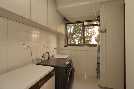 Apartamento à venda com 140m², 3 quartos e 2 vagasÁrea de Serviço