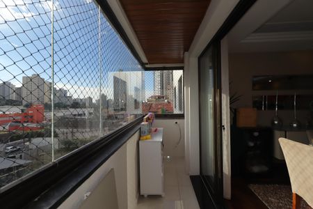 Apartamento à venda com 140m², 3 quartos e 2 vagasVaranda Gourmet