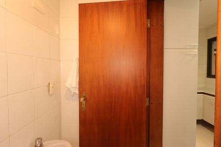Apartamento à venda com 140m², 3 quartos e 2 vagasBanheiro de Serviço