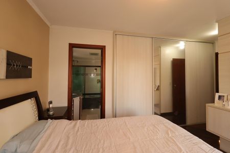 Apartamento à venda com 140m², 3 quartos e 2 vagasSuíte