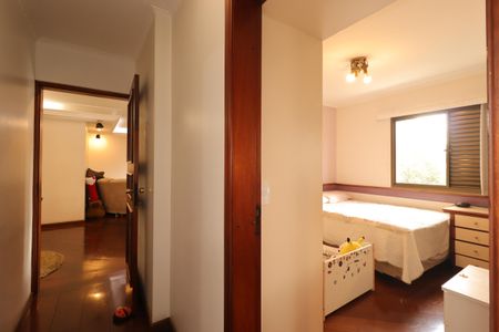 Apartamento à venda com 140m², 3 quartos e 2 vagasCorredor
