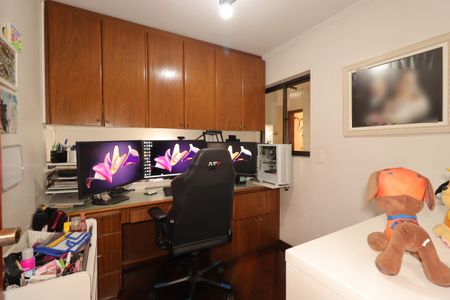 Apartamento à venda com 140m², 3 quartos e 2 vagasEscritório