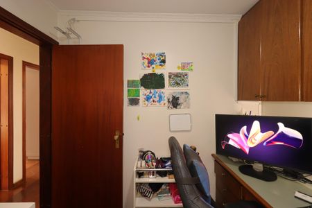 Apartamento à venda com 140m², 3 quartos e 2 vagasEscritório