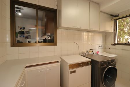 Apartamento à venda com 140m², 3 quartos e 2 vagasÁrea de Serviço