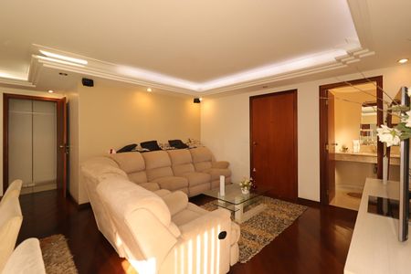 Apartamento à venda com 140m², 3 quartos e 2 vagasSala