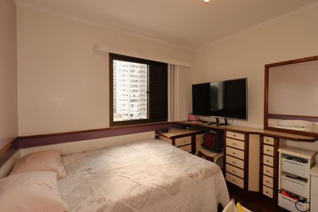 Apartamento à venda com 140m², 3 quartos e 2 vagasQuarto 1