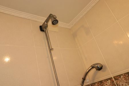 Apartamento à venda com 140m², 3 quartos e 2 vagasBanheiro da Suíte - Chuveiro