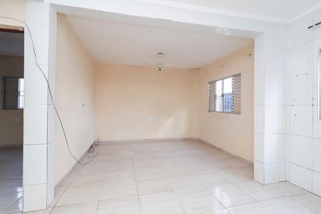 Sala de casa para alugar com 4 quartos, 150m² em Vila Aymoré, São Paulo