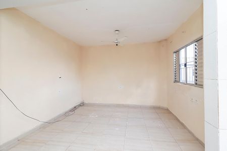 Sala de casa para alugar com 4 quartos, 150m² em Vila Aymoré, São Paulo