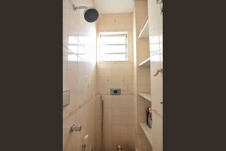 Apartamento para alugar com 80m², 2 quartos e sem vaga Apartamento para alugar com 80m², 2 quartos e sem vagaBanheiro de Serviço