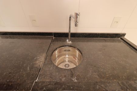 Apartamento à venda com 51m², 1 quarto e 1 vagaCozinha - Pia