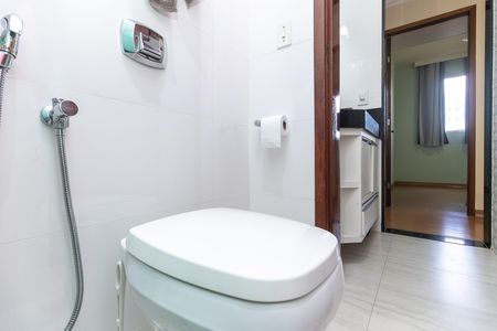 Banheiro de apartamento para alugar com 3 quartos, 120m² em Ouro Preto, Belo Horizonte