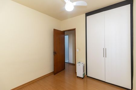 Quarto 2 de apartamento para alugar com 3 quartos, 120m² em Ouro Preto, Belo Horizonte