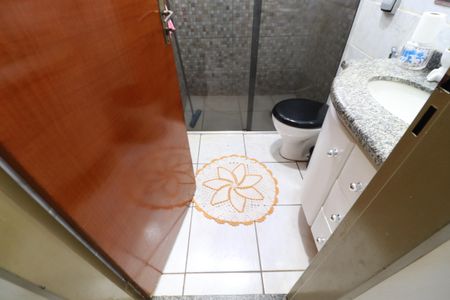 Casa para alugar com 100m², 2 quartos e 2 vagasBanheiro 
