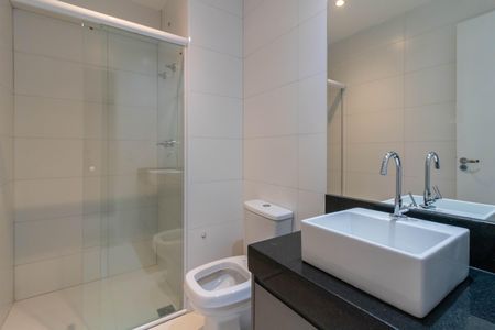 Studio para alugar com 28m², 0 quarto e sem vaga Studio para alugar com 28m², 0 quarto e sem vagaBanheiro