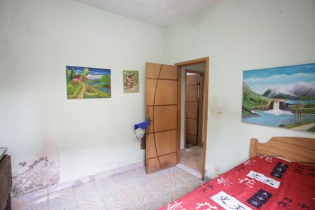 Casa à venda com 141m², 5 quartos e 2 vagasQuarto 2