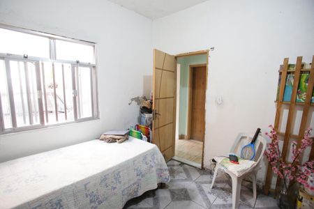 Casa à venda com 141m², 5 quartos e 2 vagasQuarto 3
