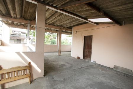 Casa à venda com 141m², 5 quartos e 2 vagasTerraço