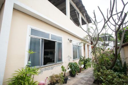 Casa à venda com 141m², 5 quartos e 2 vagasFrente da Casa