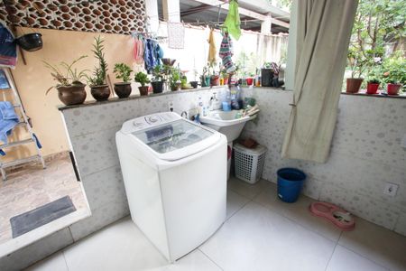 Casa à venda com 141m², 5 quartos e 2 vagasÁrea de Serviço