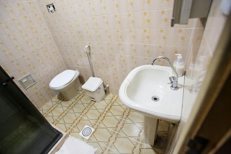 Casa à venda com 141m², 5 quartos e 2 vagasBanheiro Social