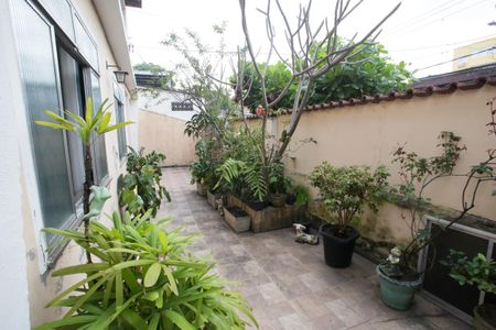 Casa à venda com 141m², 5 quartos e 2 vagasFrente da Casa