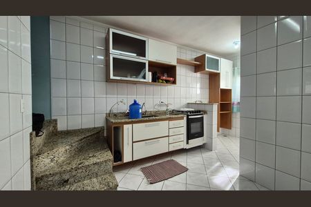 Apartamento para alugar com 114m², 2 quartos e 2 vagas Apartamento para alugar com 114m², 2 quartos e 2 vagasCozinha