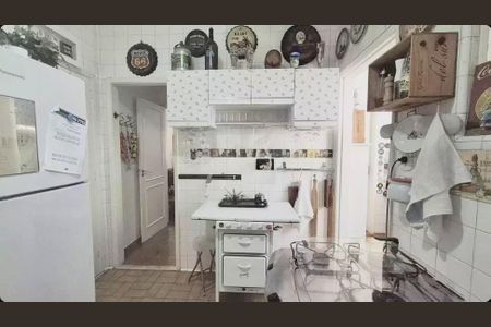 Cozinha de apartamento para alugar com 3 quartos, 105m² em Centro, Petrópolis