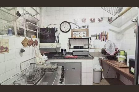 Cozinha de apartamento para alugar com 3 quartos, 105m² em Centro, Petrópolis